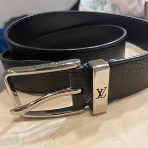 90cm Mens Black Louis Vuitton Belt. Never worn.